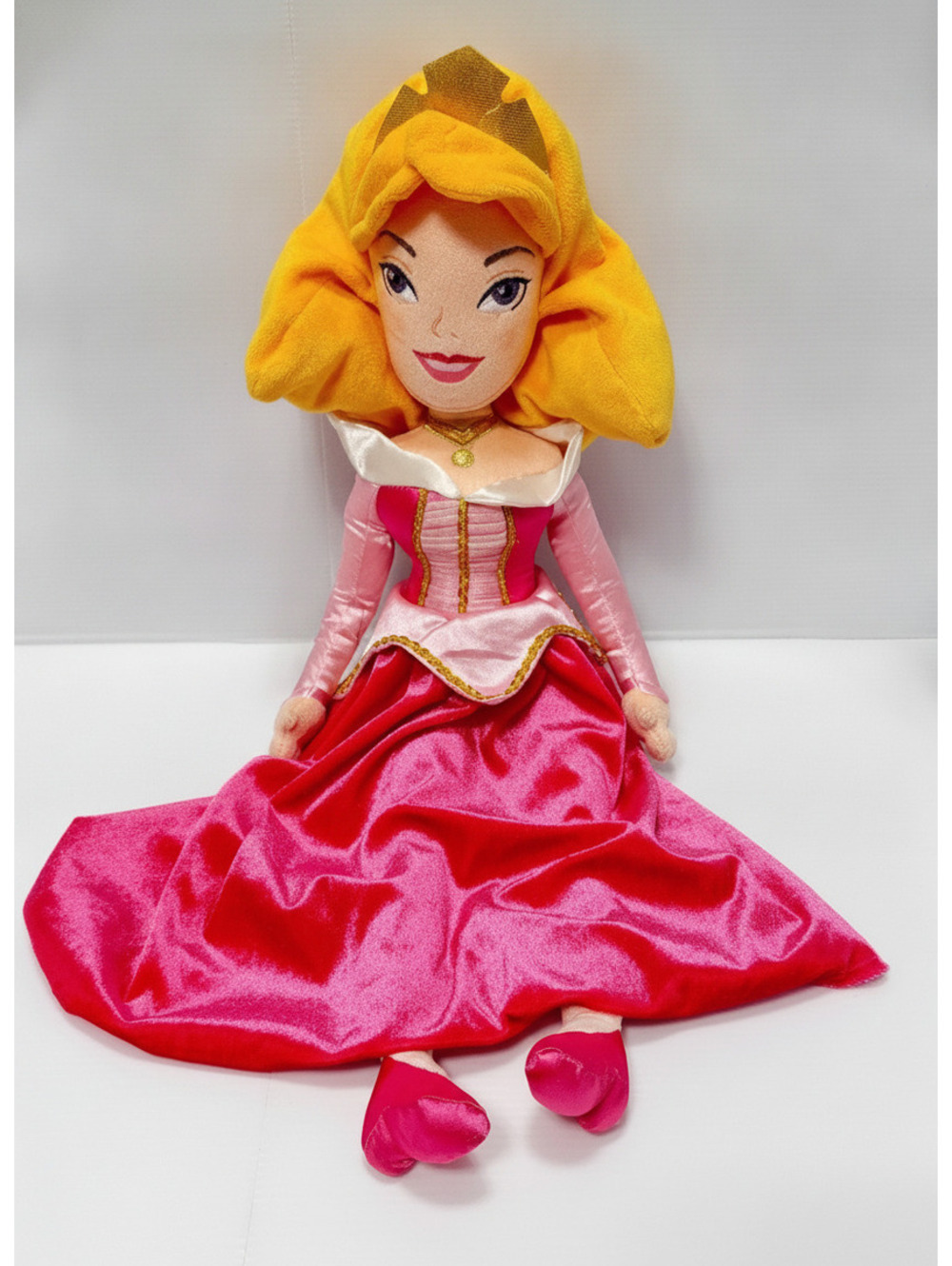 Disney Store Princess Aurora Large Plush Soft Doll Toy Sleeping Beauty 21" GUC